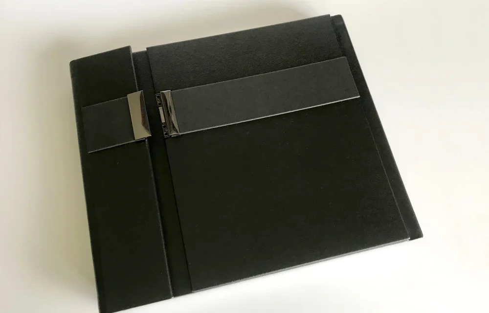 Capa com fecho em imã (1)_Revelação Nota 10