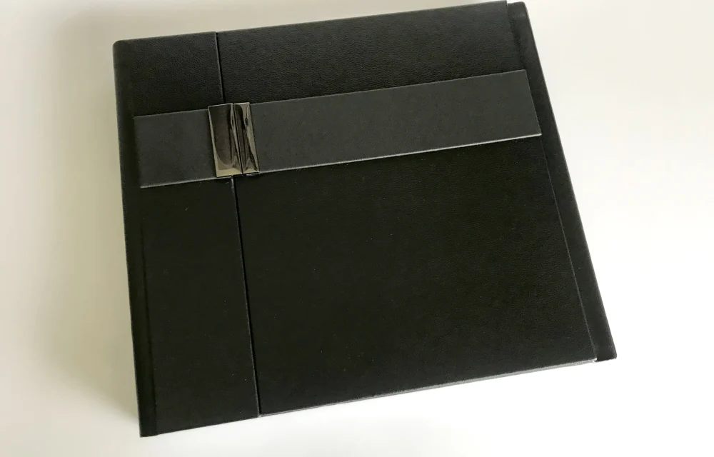 Capa com fecho em imã (2)_Revelação Nota 10